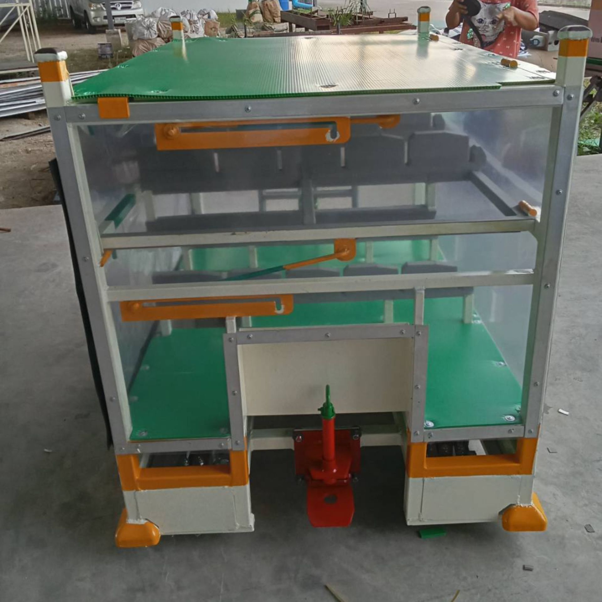 Metal welding assembly